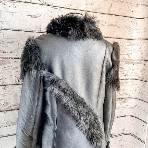Women winter coat with fur - Picture 9 of 10
